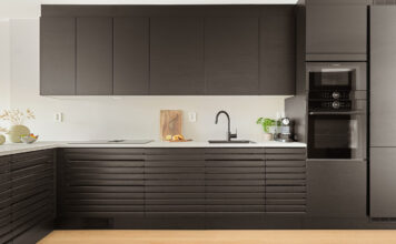 Jak wyremontować kuchnię w bloku? Kompletny przewodnik dla małych przestrzeni kuchnia czana